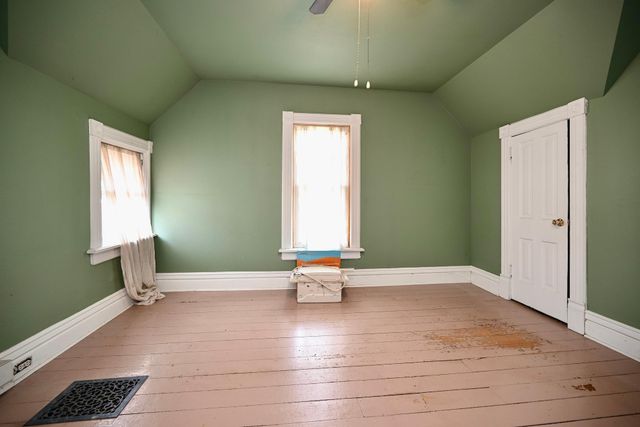 653 Johnson Street, Winona, MN 55987