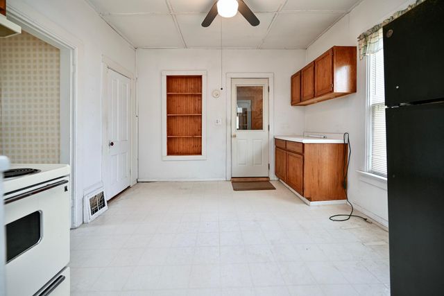 653 Johnson Street, Winona, MN 55987