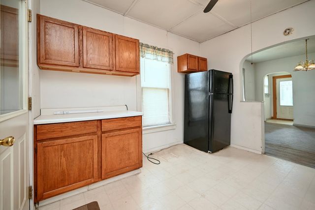 653 Johnson Street, Winona, MN 55987