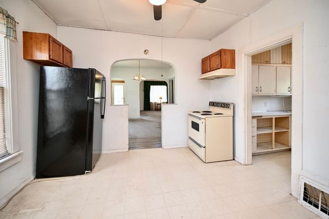 653 Johnson Street, Winona, MN 55987