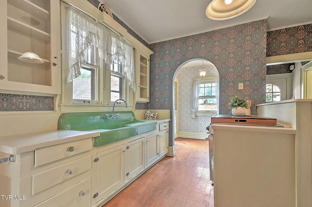 105 Spencer Street, Greeneville, TN 37745