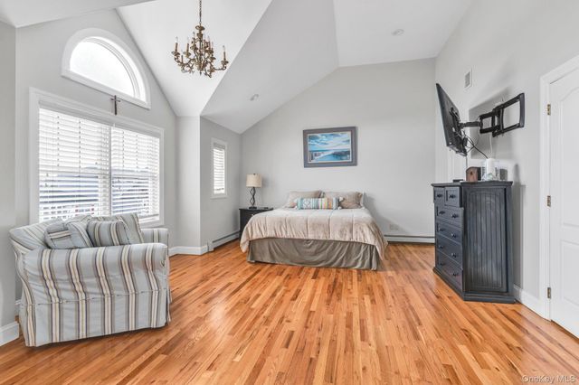 703 Neptune Boulevard, Long Beach, NY 11561