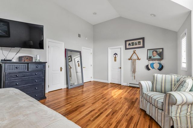 703 Neptune Boulevard, Long Beach, NY 11561