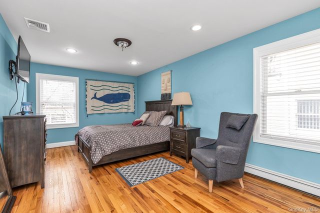 703 Neptune Boulevard, Long Beach, NY 11561