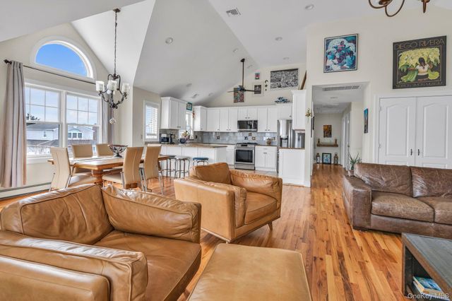 703 Neptune Boulevard, Long Beach, NY 11561