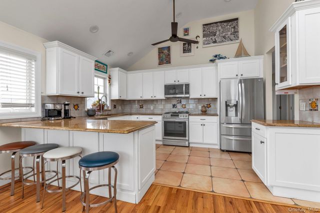 703 Neptune Boulevard, Long Beach, NY 11561