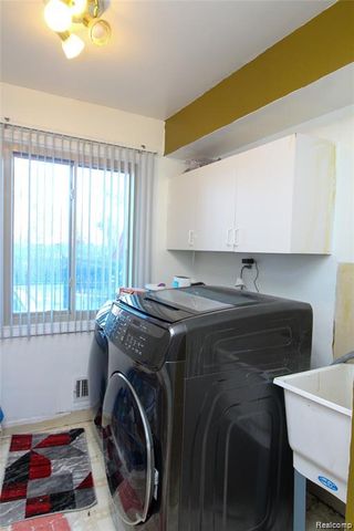 17160 Westland Avenue, Southfield, MI 48075