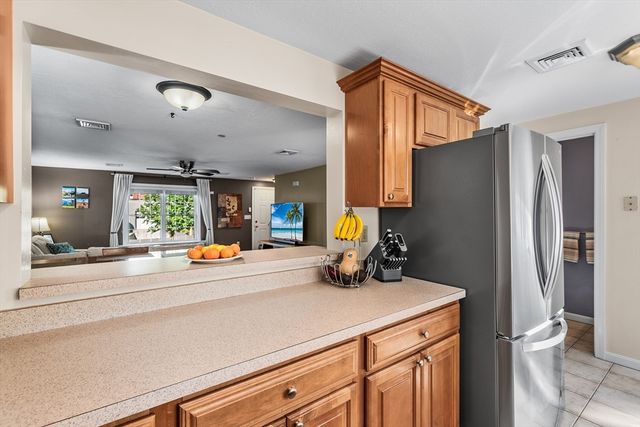 6 Colebrook Blvd 7, Whitman, MA 02382