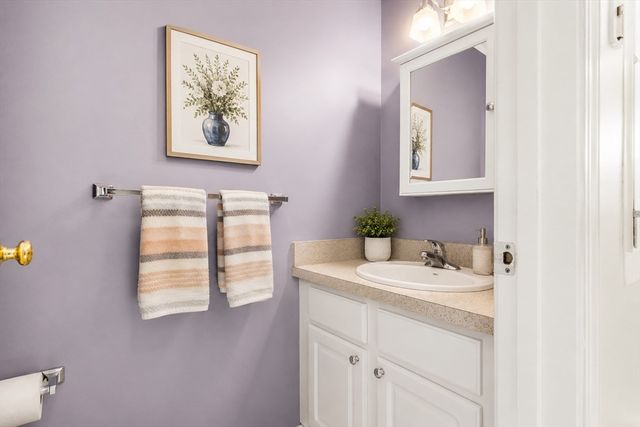 6 Colebrook Blvd 7, Whitman, MA 02382