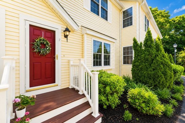 6 Colebrook Blvd 7, Whitman, MA 02382
