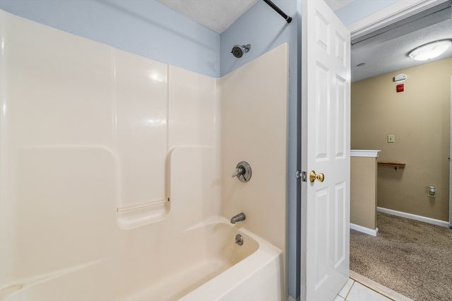 6 Colebrook Blvd 7, Whitman, MA 02382