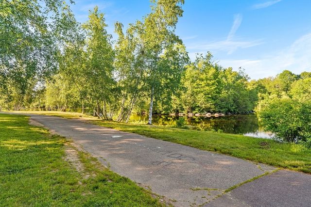 6 Colebrook Blvd 7, Whitman, MA 02382