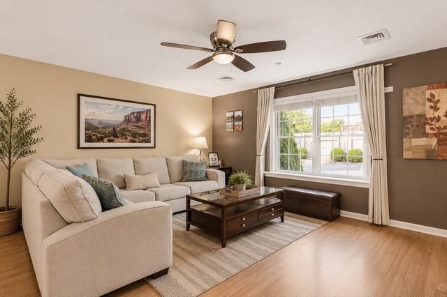 6 Colebrook Blvd 7, Whitman, MA 02382