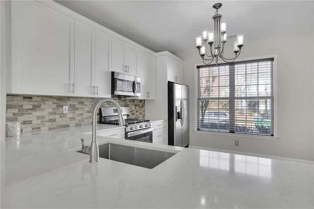 9165 Nesbit Ferry Road 39, Alpharetta, GA 30022