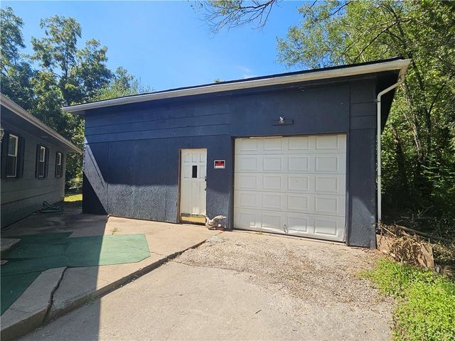 130 Kevin Street, Excelsior Springs, MO 64024