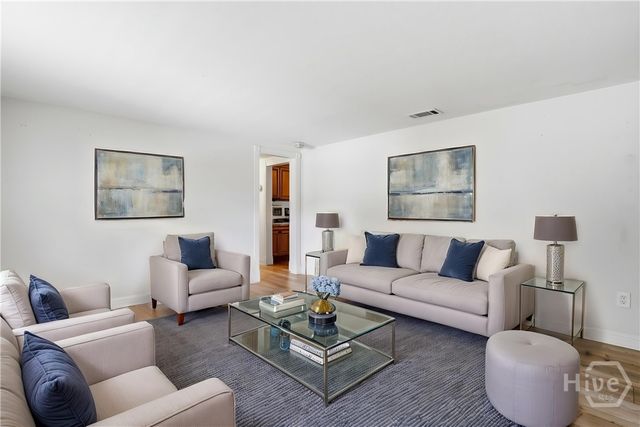 12 Walnut Street, Bloomingdale, GA 31302