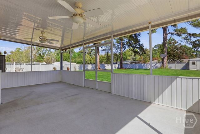 12 Walnut Street, Bloomingdale, GA 31302