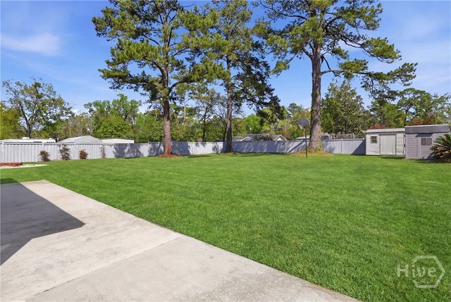 12 Walnut Street, Bloomingdale, GA 31302