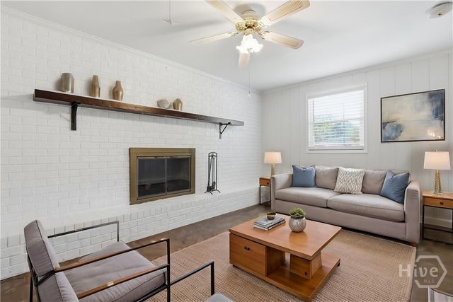 12 Walnut Street, Bloomingdale, GA 31302