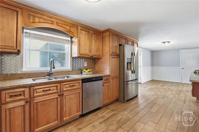 12 Walnut Street, Bloomingdale, GA 31302