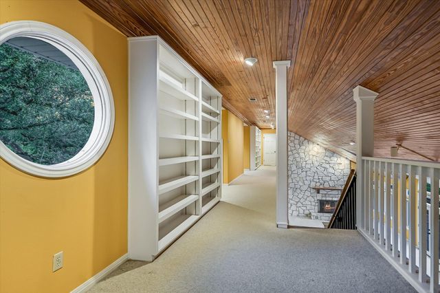 705 Windsong TRL, West Lake Hills, TX 78746