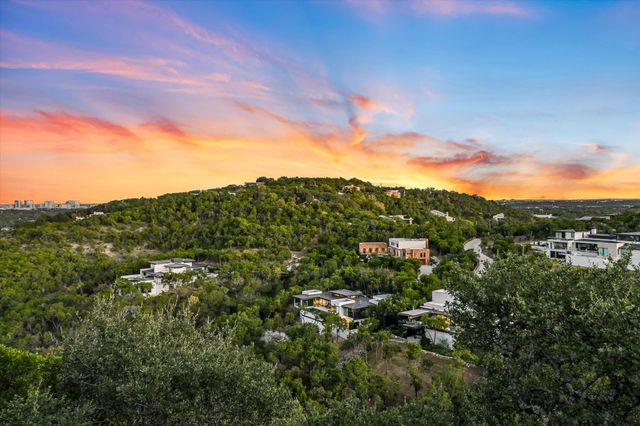 705 Windsong TRL, West Lake Hills, TX 78746