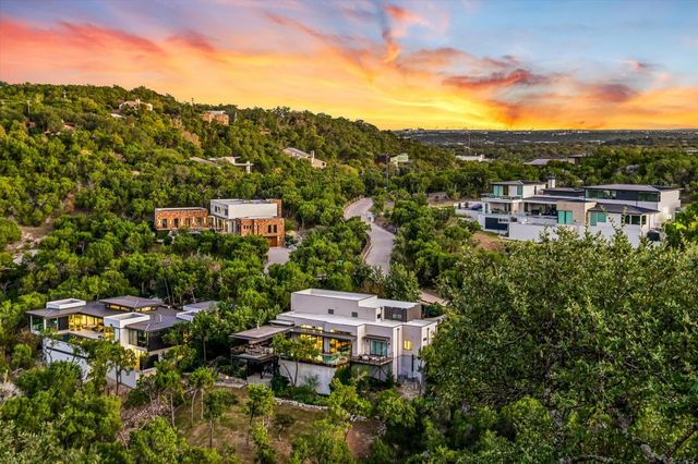 705 Windsong TRL, West Lake Hills, TX 78746