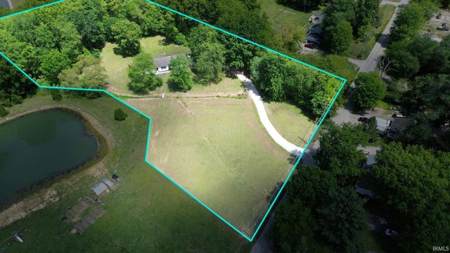 5466 McCool Road, Boonville, IN 47601