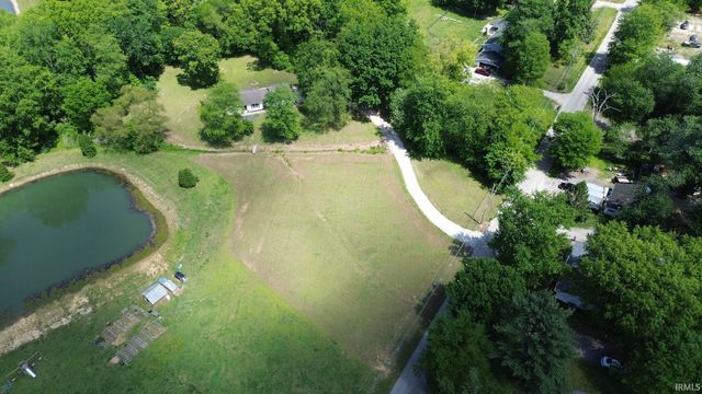 5466 McCool Road, Boonville, IN 47601