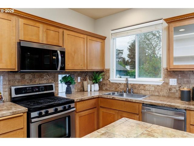 2769 N FREMONT St, Cornelius, OR 97113