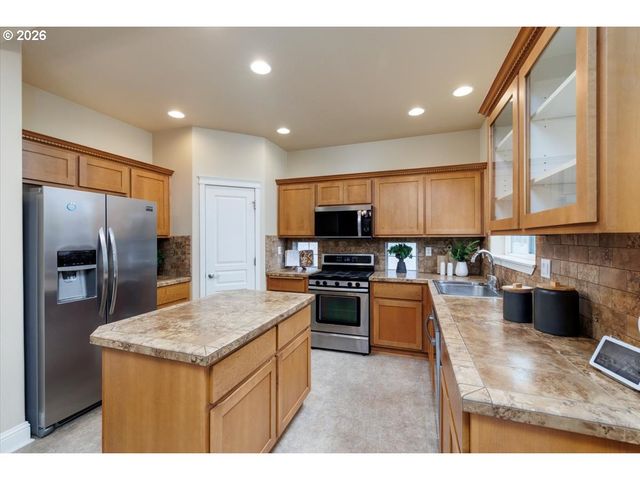 2769 N FREMONT St, Cornelius, OR 97113