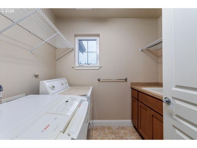 2769 N FREMONT St, Cornelius, OR 97113