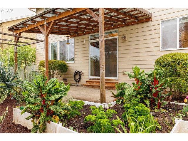 2769 N FREMONT St, Cornelius, OR 97113