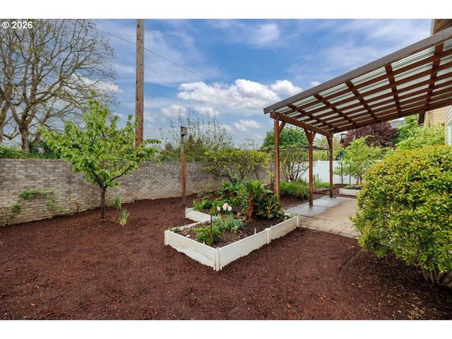 2769 N FREMONT St, Cornelius, OR 97113