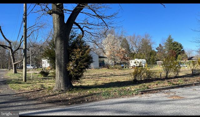 1561 LAFAYETTE ST, West Deptford, NJ 08086