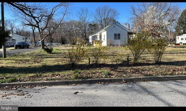 1561 LAFAYETTE ST, West Deptford, NJ 08086