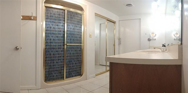 312 W CORNELIUS CIRCLE, Sarasota, FL 34232