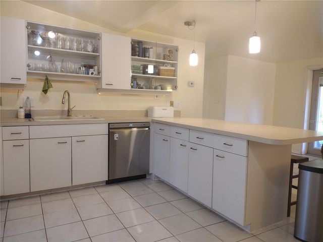 312 W CORNELIUS CIRCLE, Sarasota, FL 34232