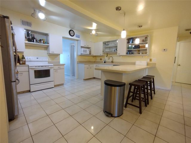 312 W CORNELIUS CIRCLE, Sarasota, FL 34232