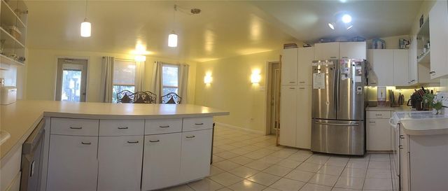 312 W CORNELIUS CIRCLE, Sarasota, FL 34232