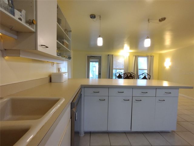 312 W CORNELIUS CIRCLE, Sarasota, FL 34232