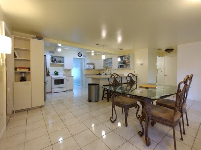 312 W CORNELIUS CIRCLE, Sarasota, FL 34232