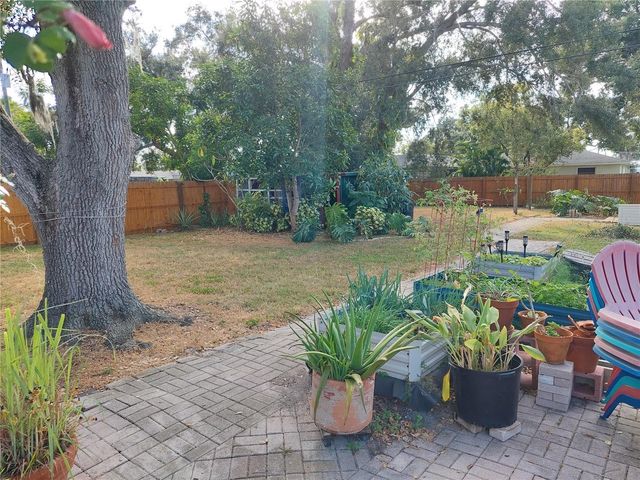 312 W CORNELIUS CIRCLE, Sarasota, FL 34232