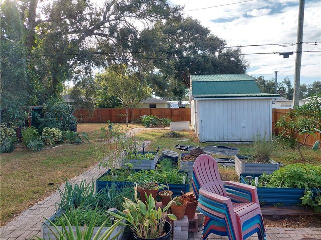 312 W CORNELIUS CIRCLE, Sarasota, FL 34232