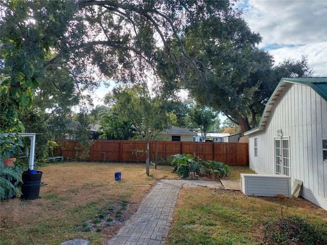 312 W CORNELIUS CIRCLE, Sarasota, FL 34232