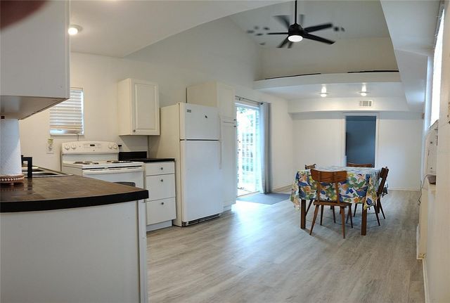 312 W CORNELIUS CIRCLE, Sarasota, FL 34232