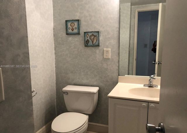 19390 Collins Avenue 1124, Sunny Isles Beach, FL 33160