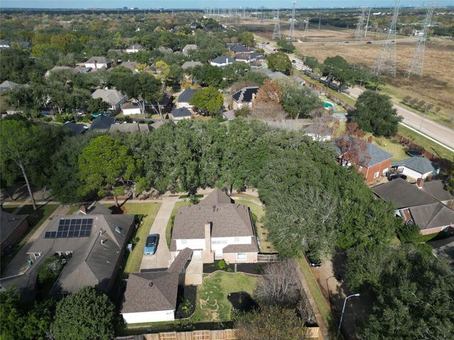 3926 Felicia Drive, Sugar Land, TX 77479