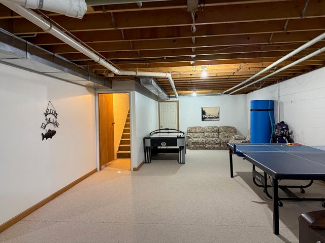 8917 Longview Drive, Canadian Lakes, MI 49346