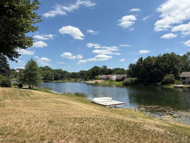 8917 Longview Drive, Canadian Lakes, MI 49346